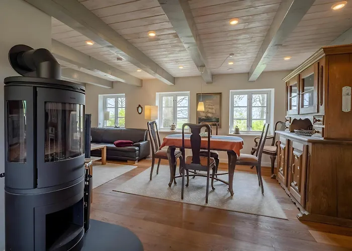 Westertilli 8 Reetdachhaus Mit Vakantiehuis